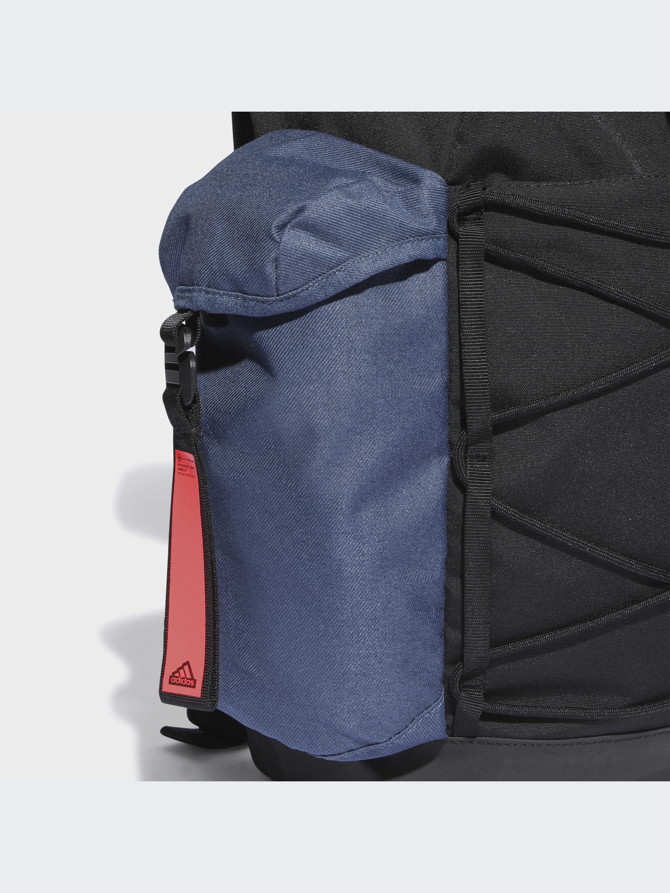 Повседневный рюкзак Adidas модель HR3702 Повседневный рюкзак Adidas модель HR3702 Фото