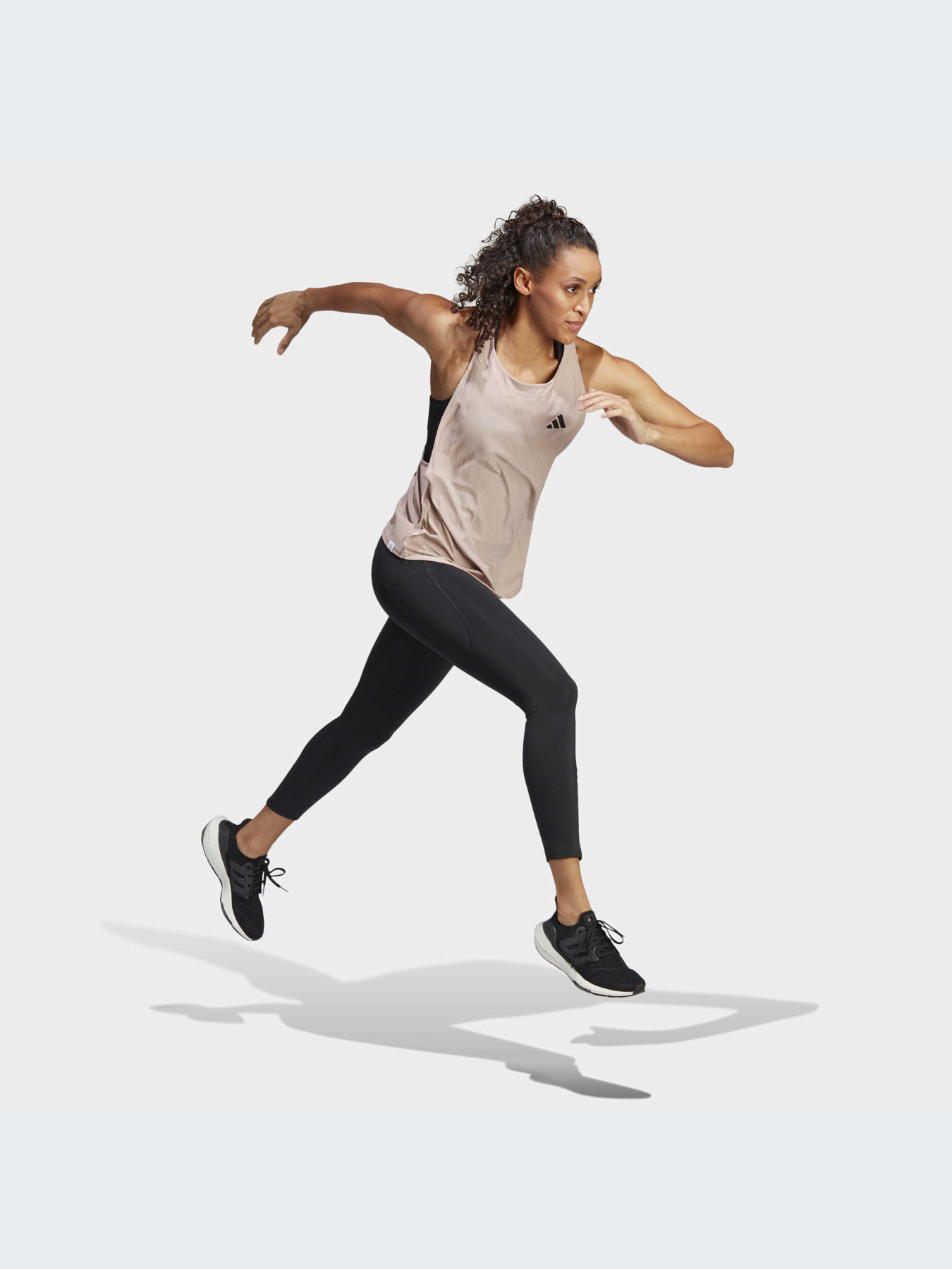 Майка спортивная Adidas модель HR5724 Фото