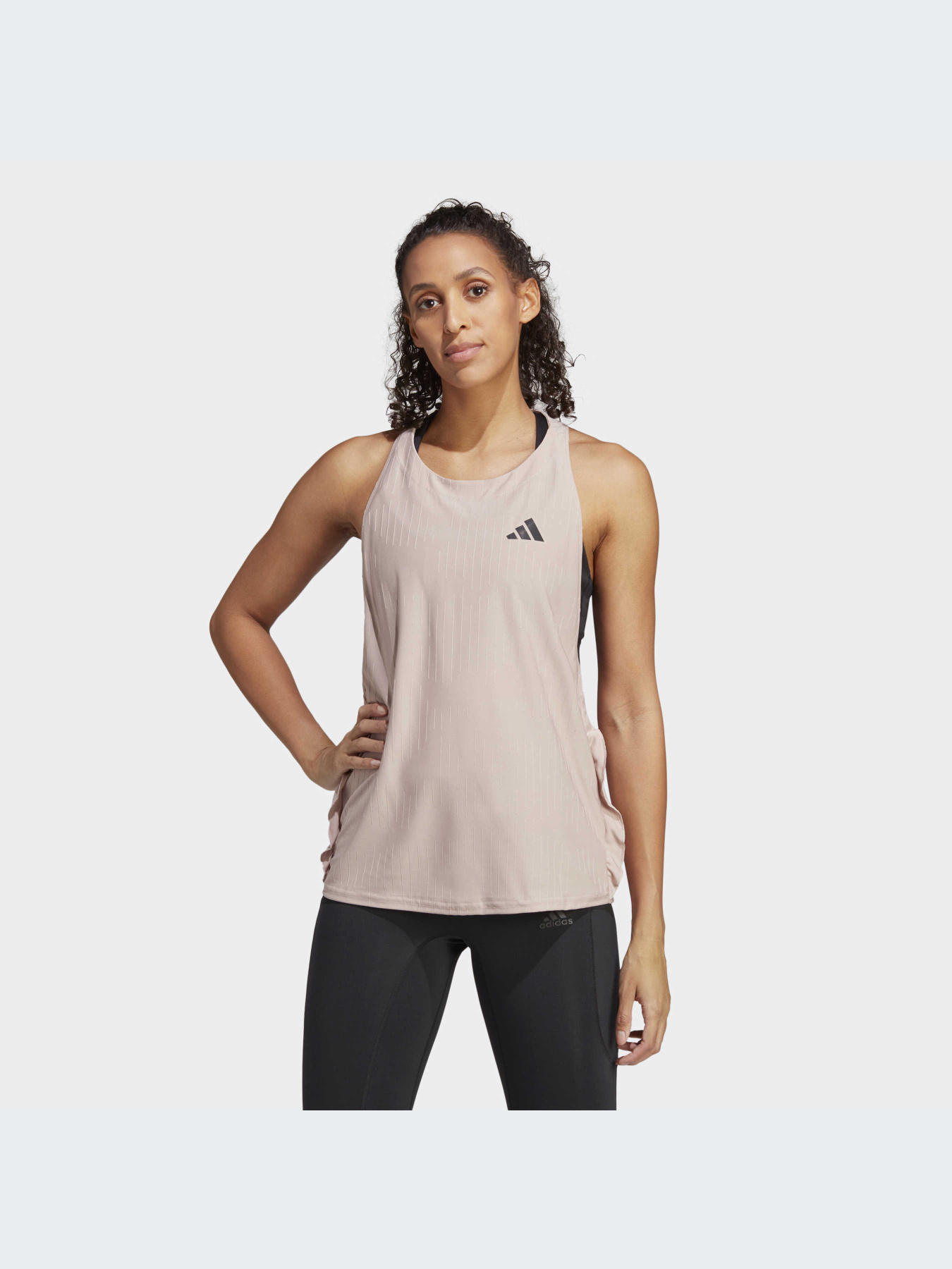 Спортивная майка Adidas модель HR5724 Спортивная майка Adidas модель HR5724 Фото