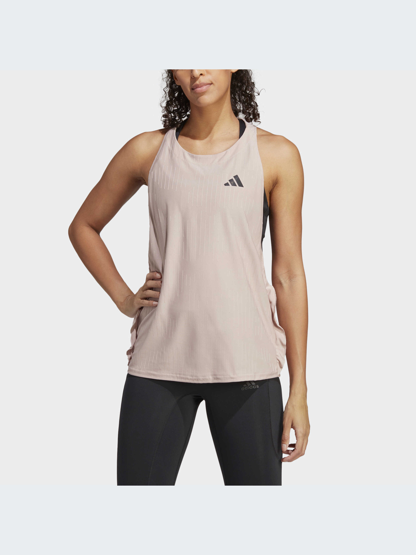 Спортивная майка Adidas модель HR5724 Спортивная майка Adidas модель HR5724 Фото