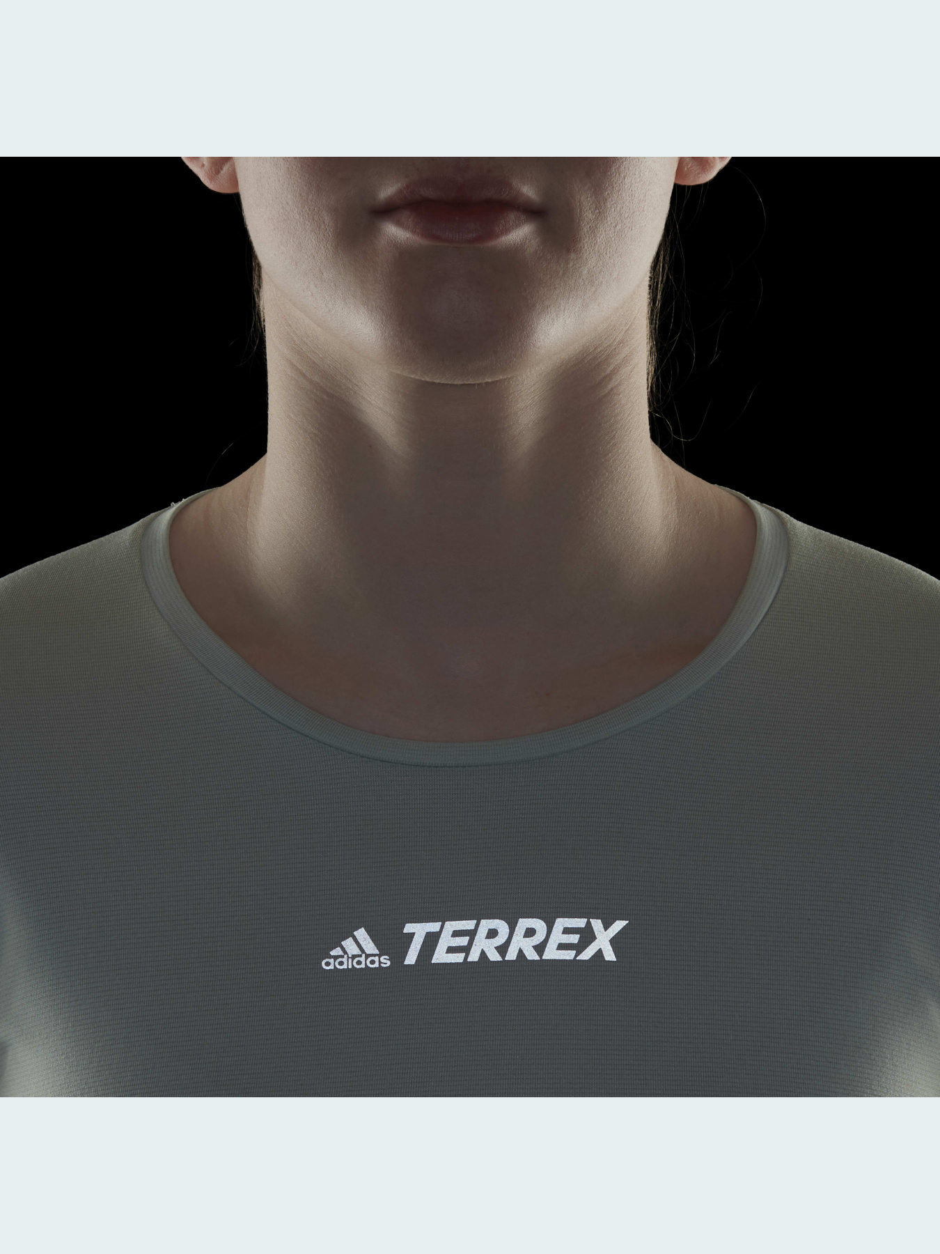 Футболка спортивная Adidas модель HI5504 Фото