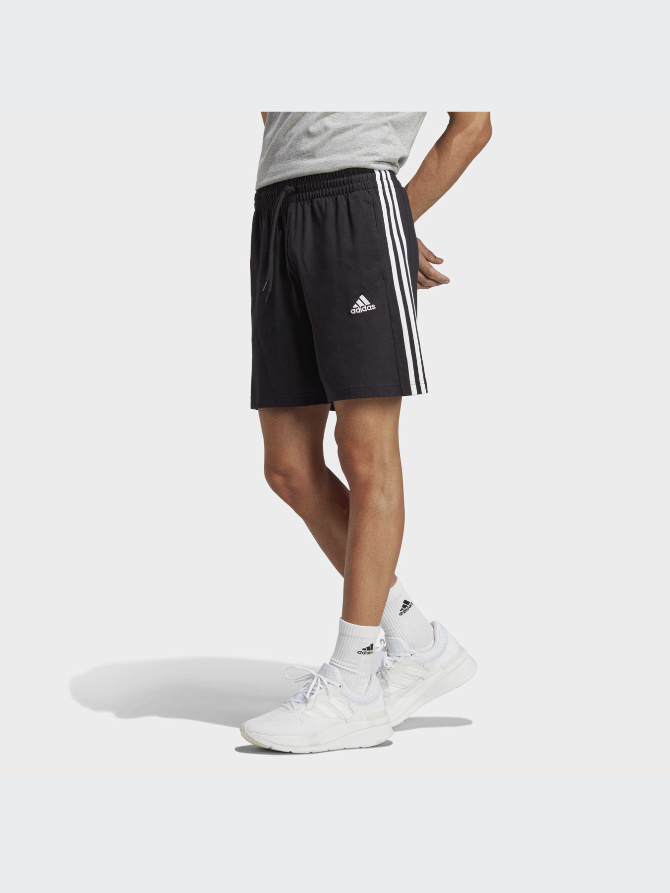 Повсякденні шорти Adidas модель IC9378 Фото