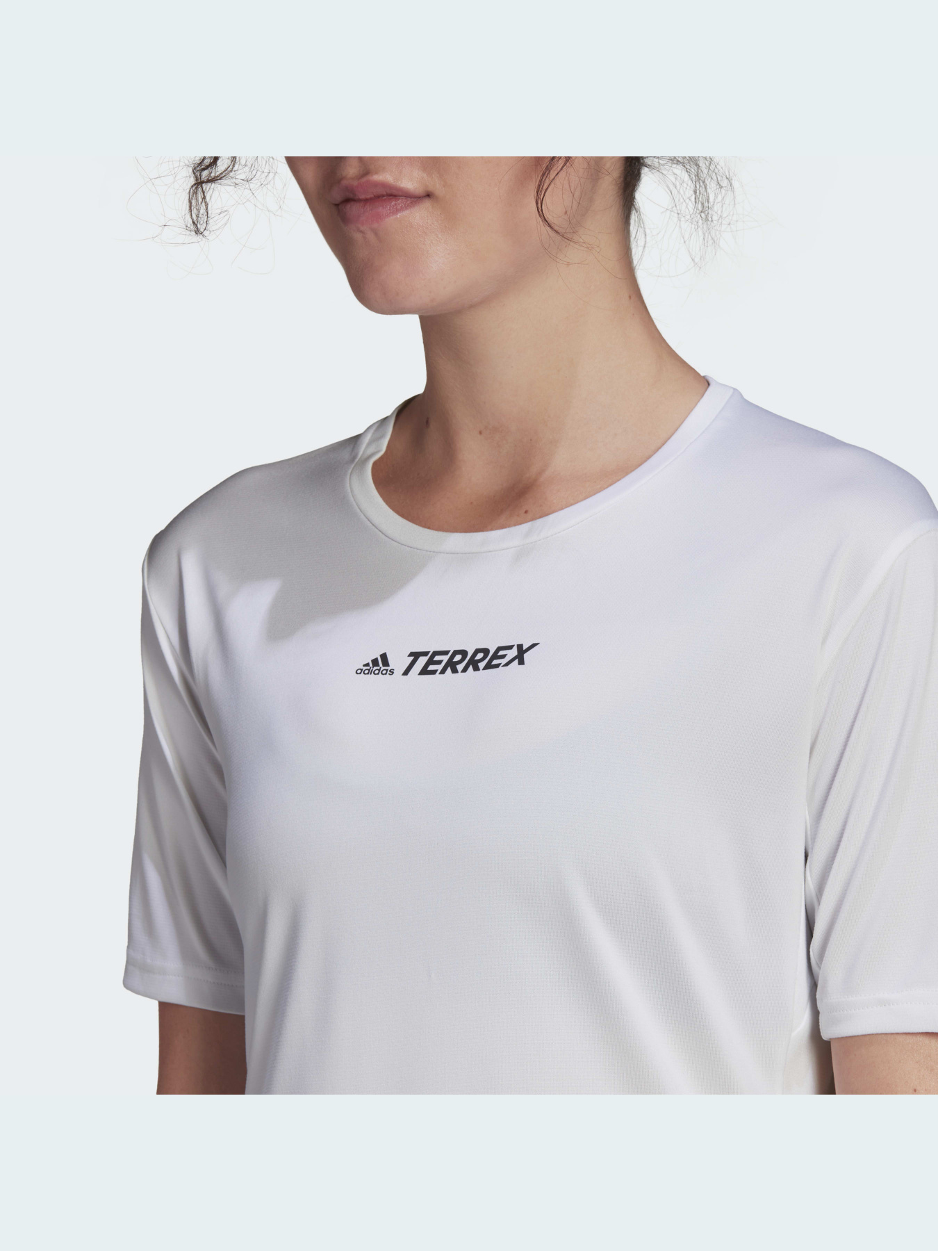 Спортивная футболка Adidas модель H53387 Спортивная футболка Adidas модель H53387 Фото