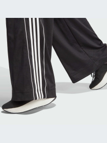 Спортивный костюм Adidas модель IA3147 Фото