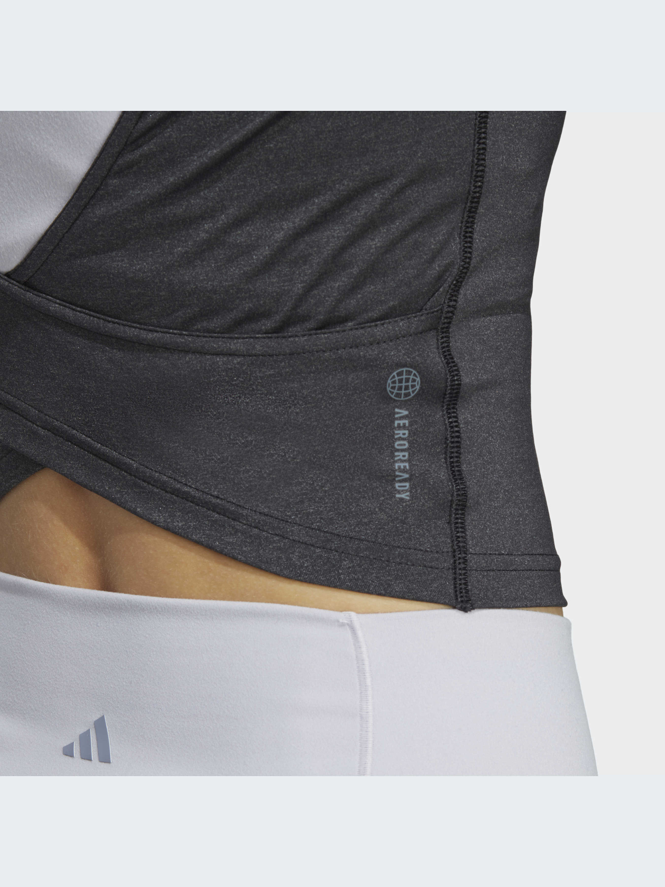 Топ спортивный Adidas модель HS8120 Фото