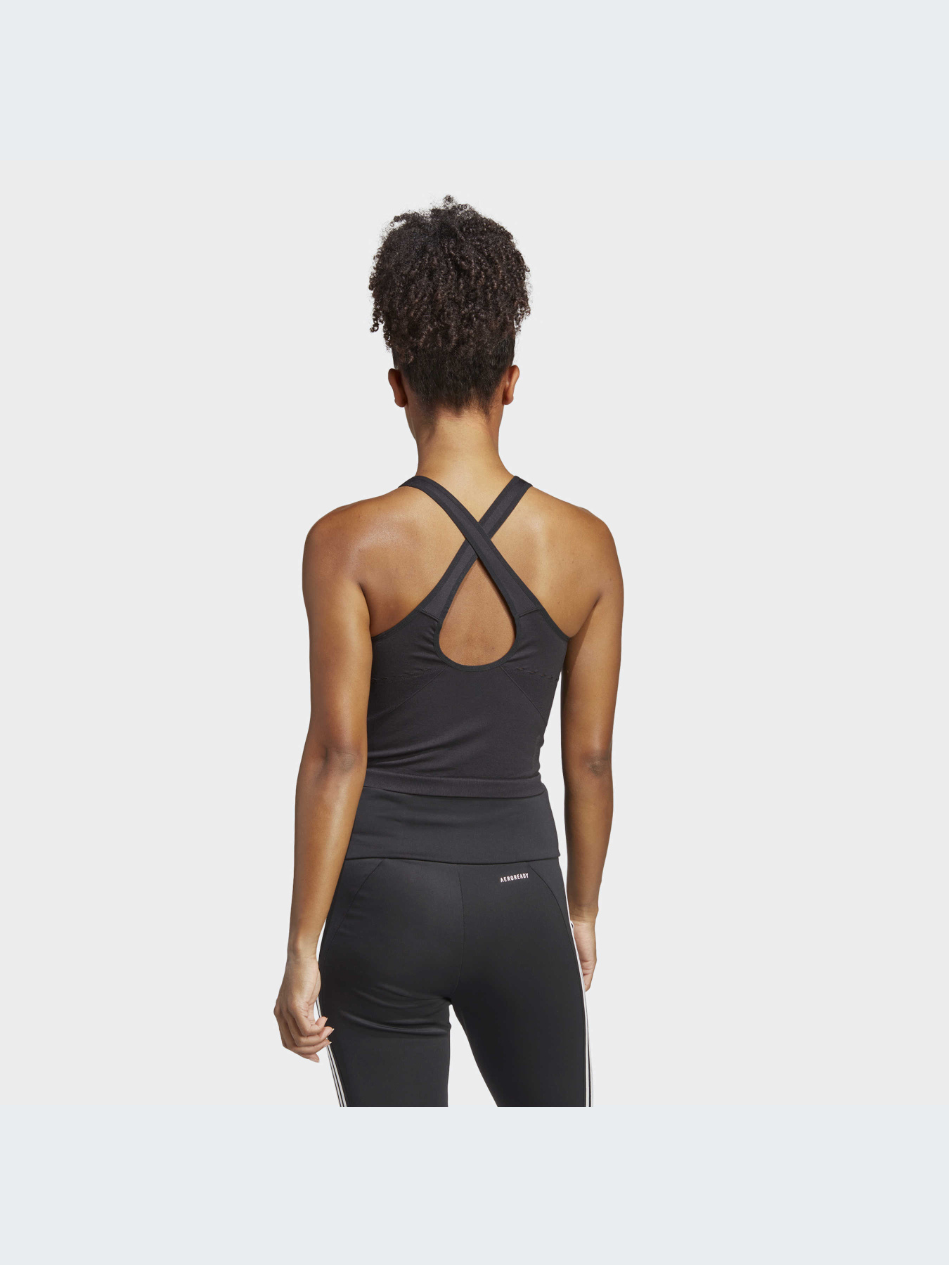 Спортивная майка Adidas модель HT9377 Спортивная майка Adidas модель HT9377 Фото