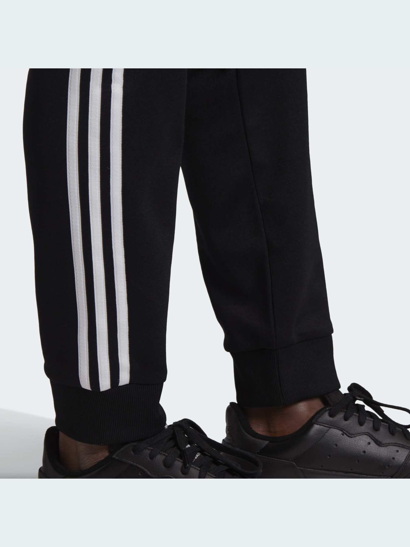 Джоггеры Adidas Adicolor модель GF0210 Фото