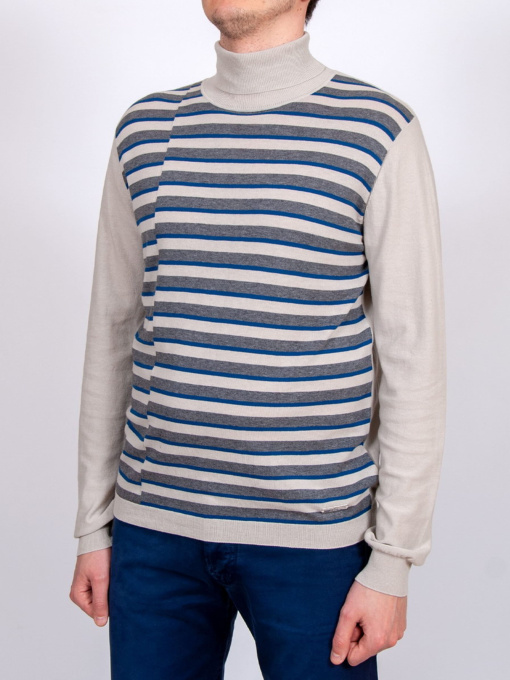 Водолазка CNC модель UN180781504R709 Фото