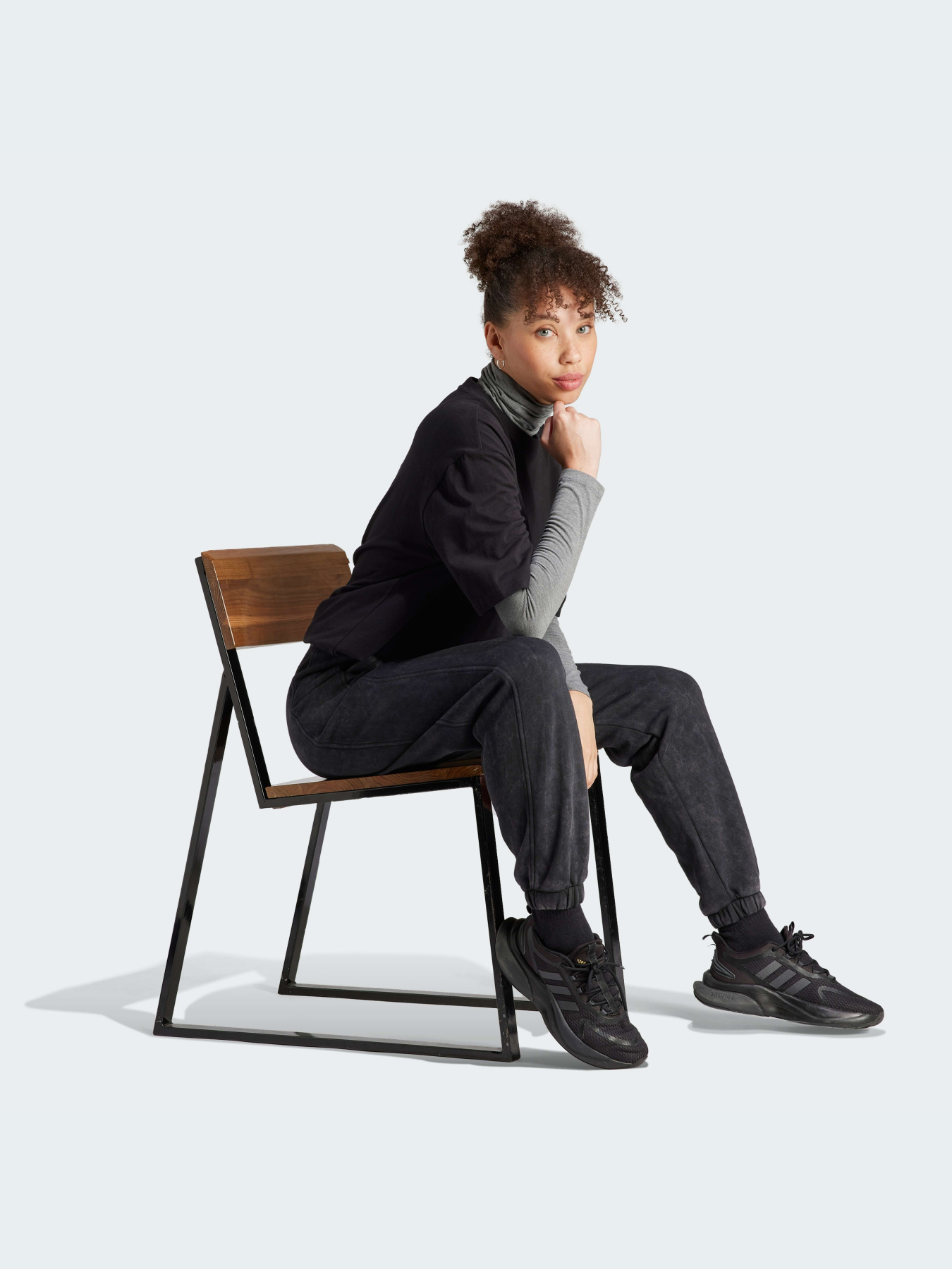 Джоггеры Adidas модель HZ2987 Фото