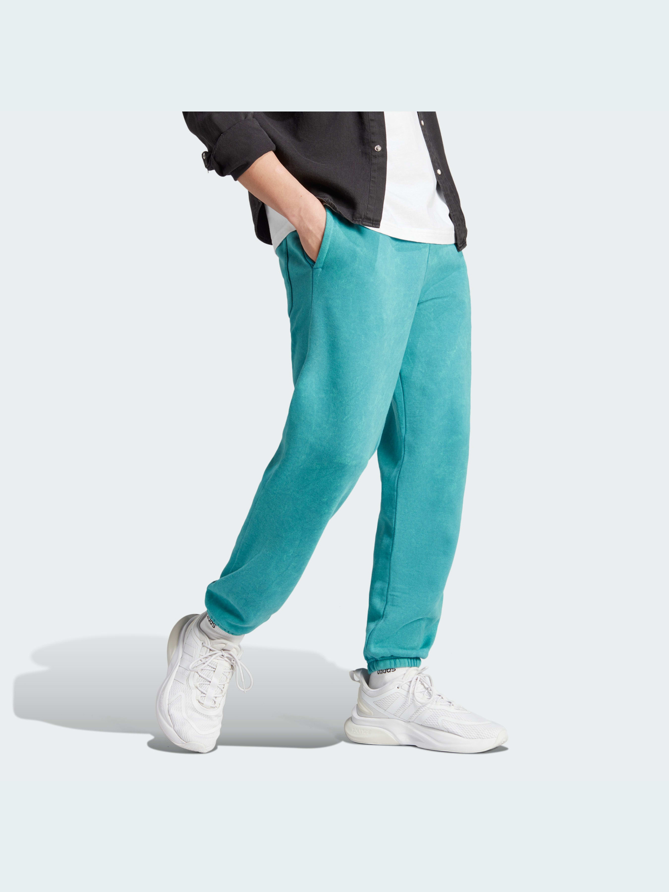 Джоггеры Adidas модель IJ6931 Джоггеры Adidas модель IJ6931 Фото