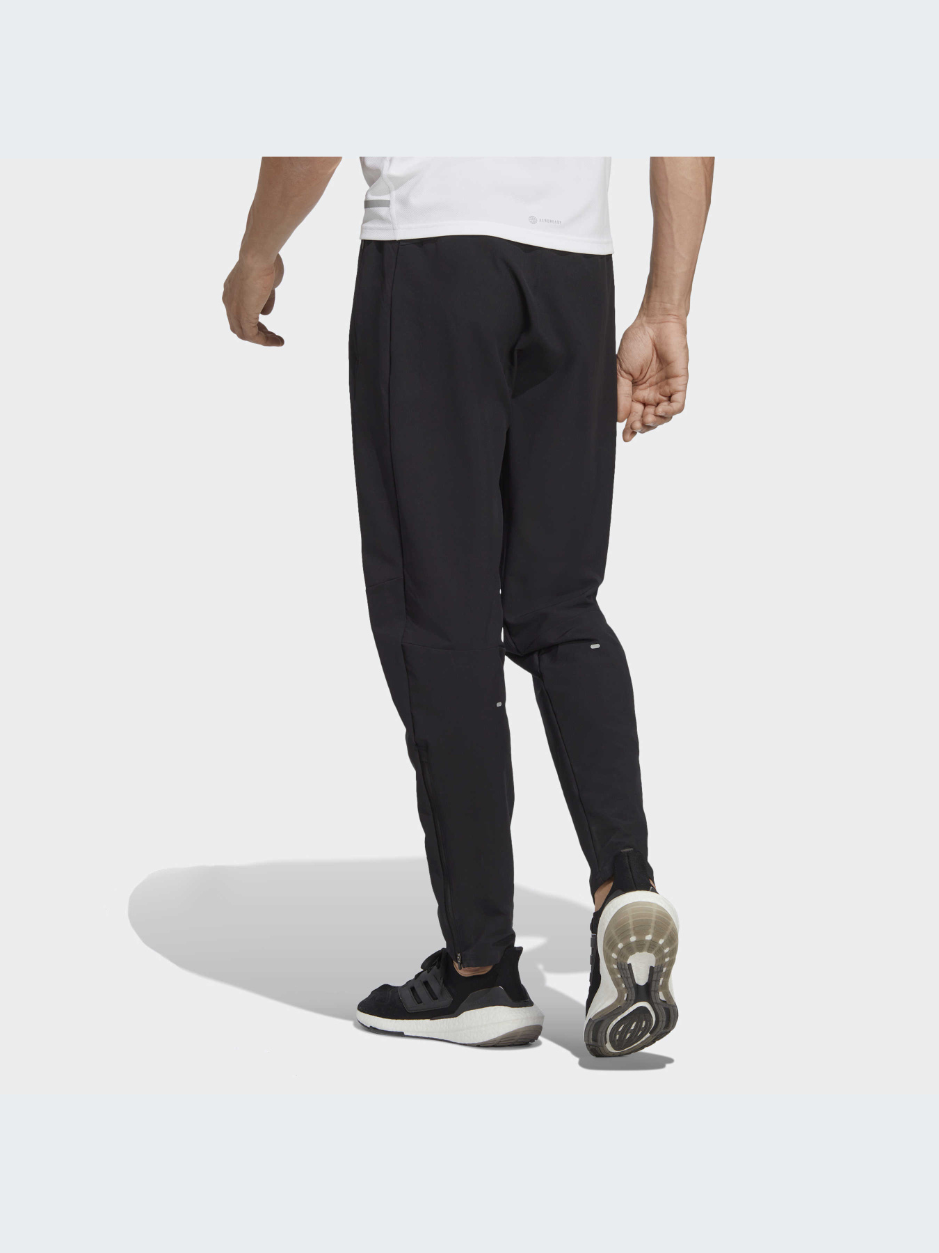 Штаны спортивные Adidas модель HM8441 Фото