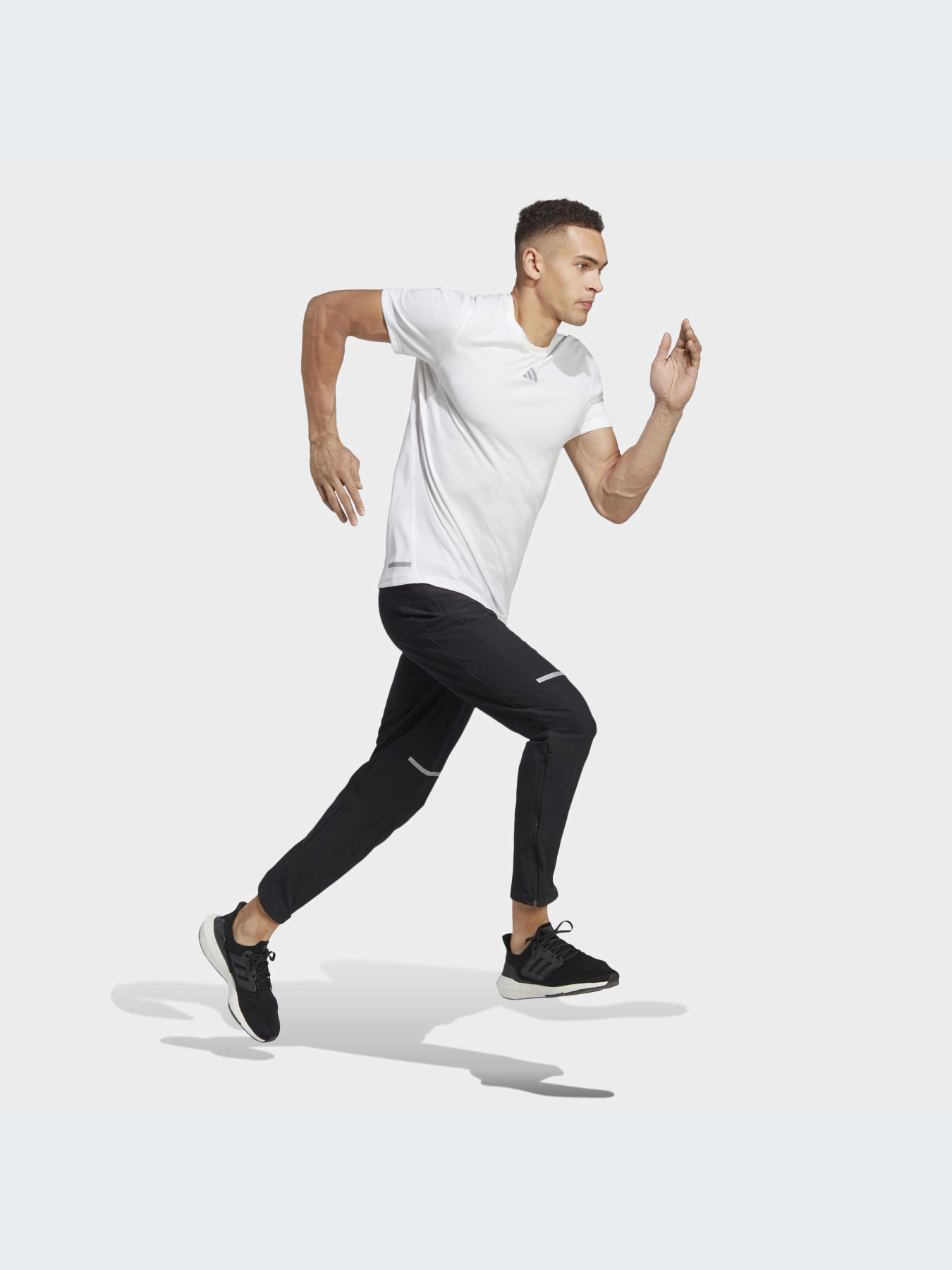 Штаны спортивные Adidas модель HM8441 Фото