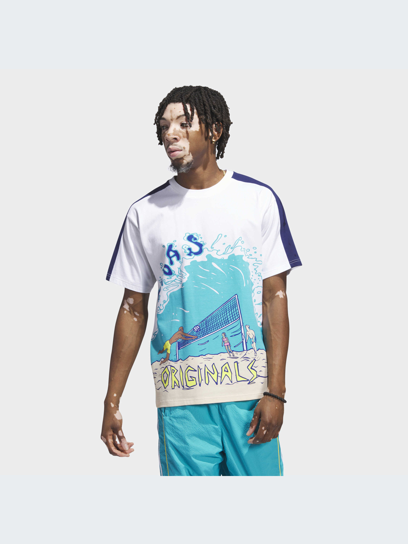 Футболка Adidas Graphics модель IN4777 Футболка Adidas Graphics модель IN4777 Фото