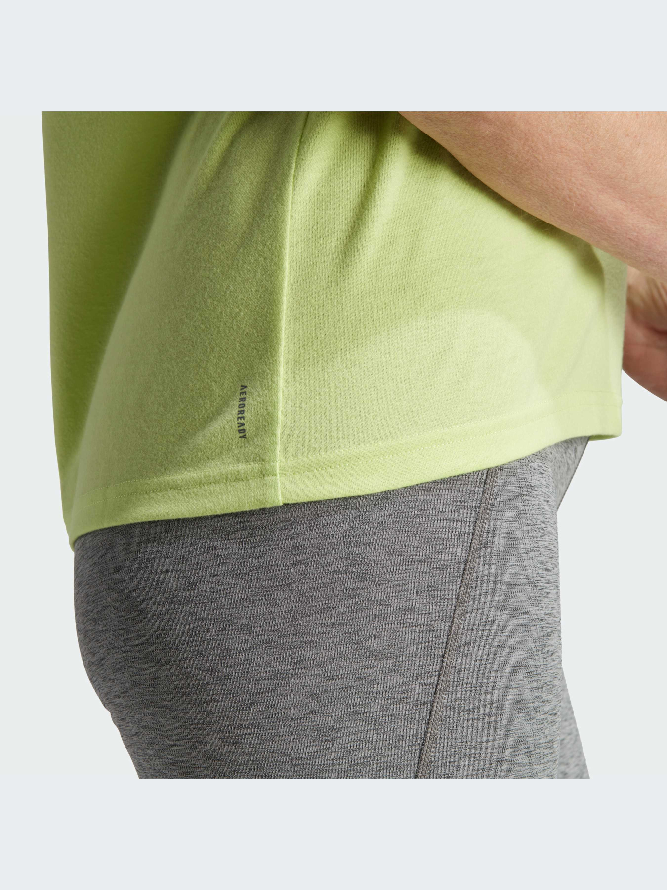 Футболка спортивная Adidas модель IL3227 Фото