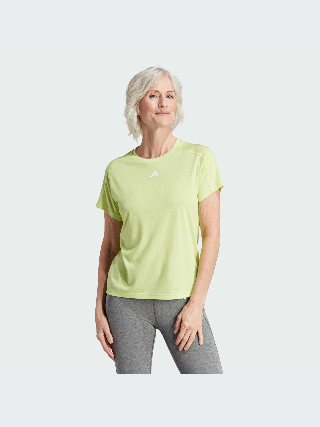 Спортивная футболка Adidas модель IL3227 Спортивная футболка Adidas модель IL3227 Фото