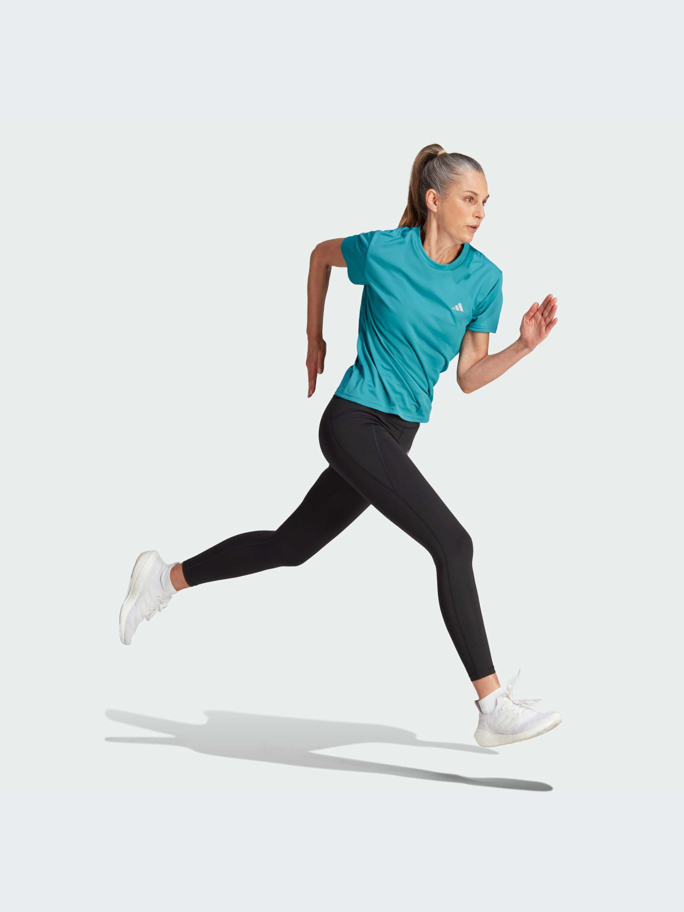 Футболка спортивная Adidas модель IL8582 Фото