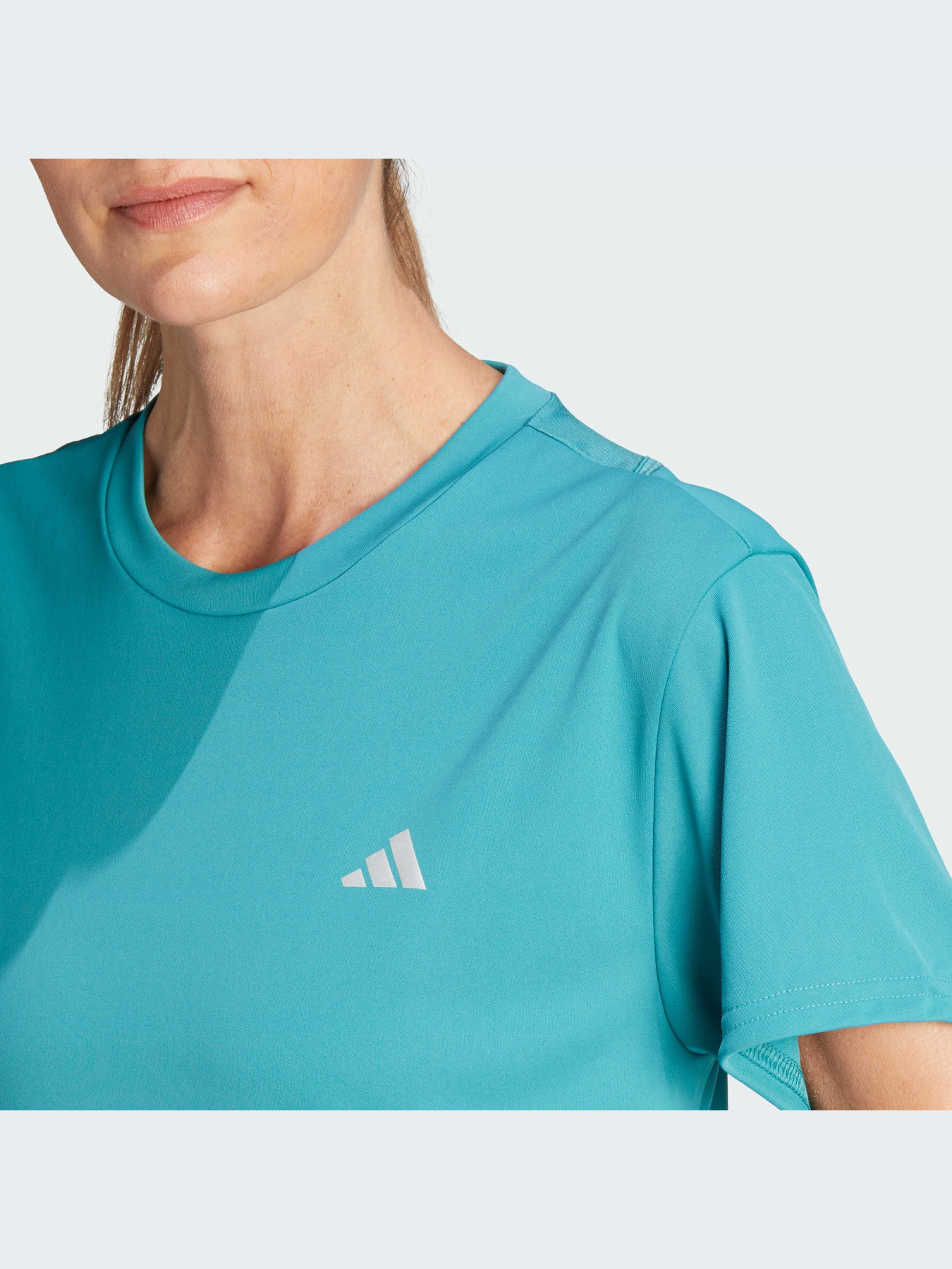 Футболка спортивная Adidas модель IL8582 Фото