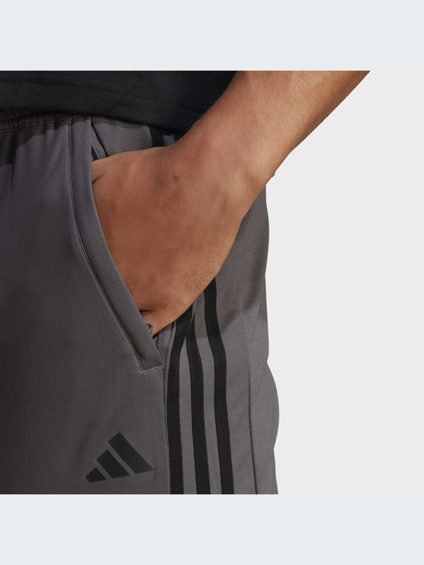 Шорты спортивные Adidas модель IB8245 Фото