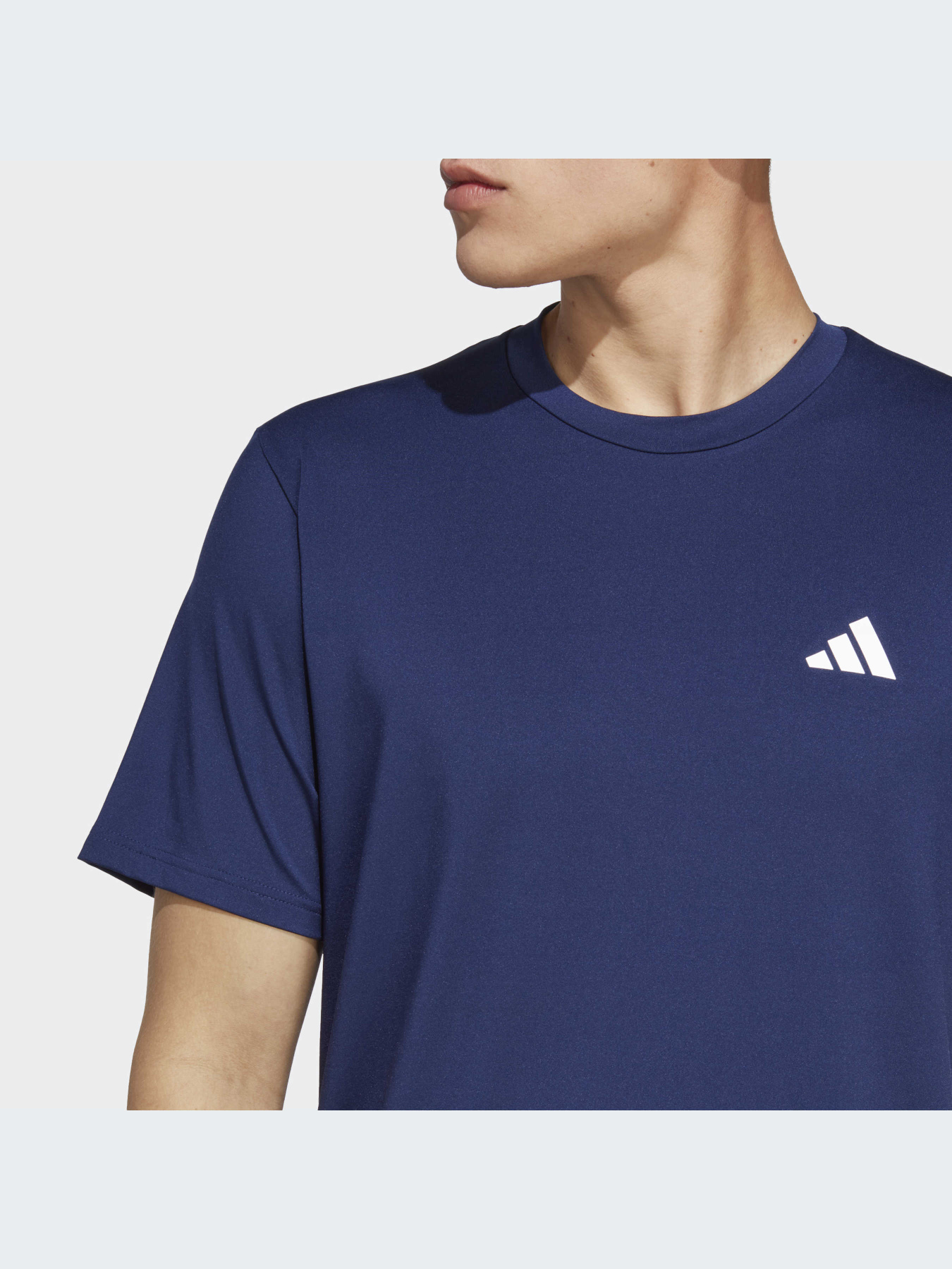 Спортивная футболка Adidas модель IC7414 Фото