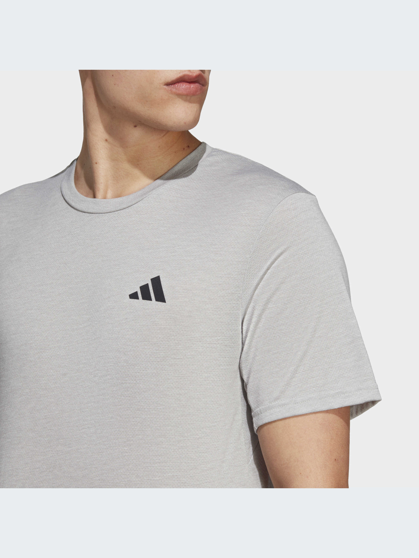 Спортивна футболка Adidas модель IC7424 Фото