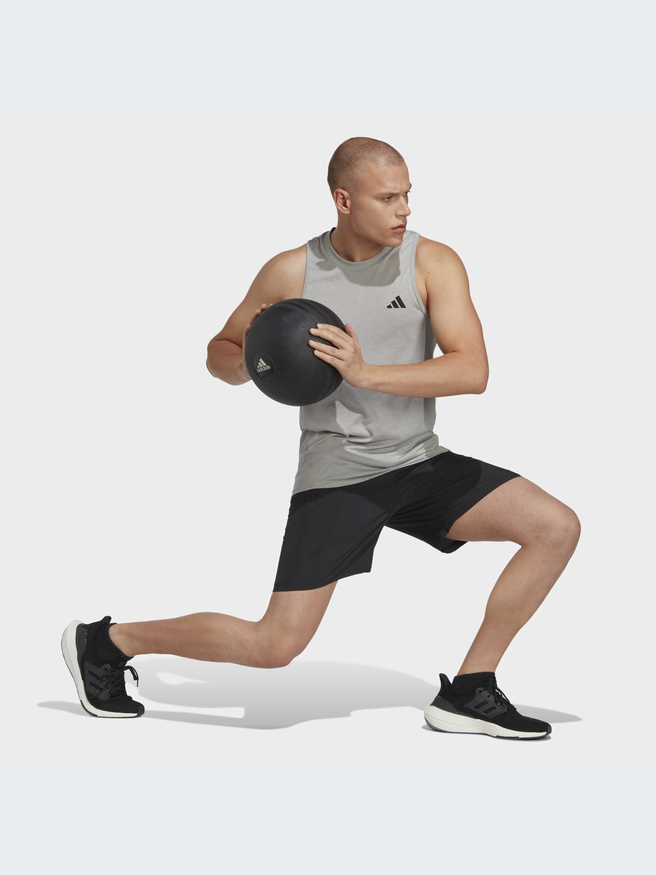 Шорты спортивные Adidas модель IC6976 Фото