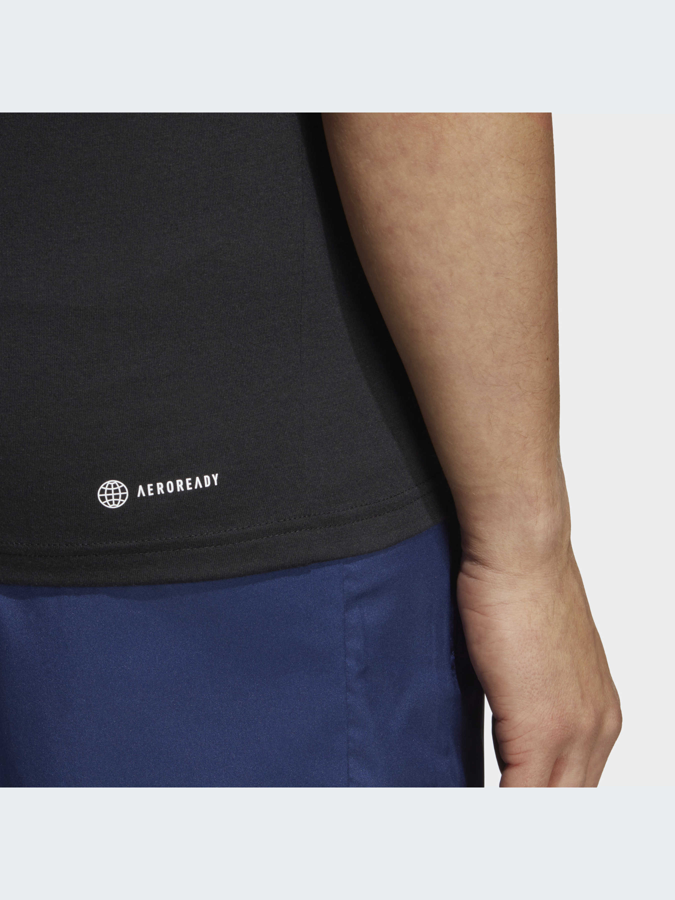 Спортивная майка Adidas модель IC6945 Спортивная майка Adidas модель IC6945 Фото