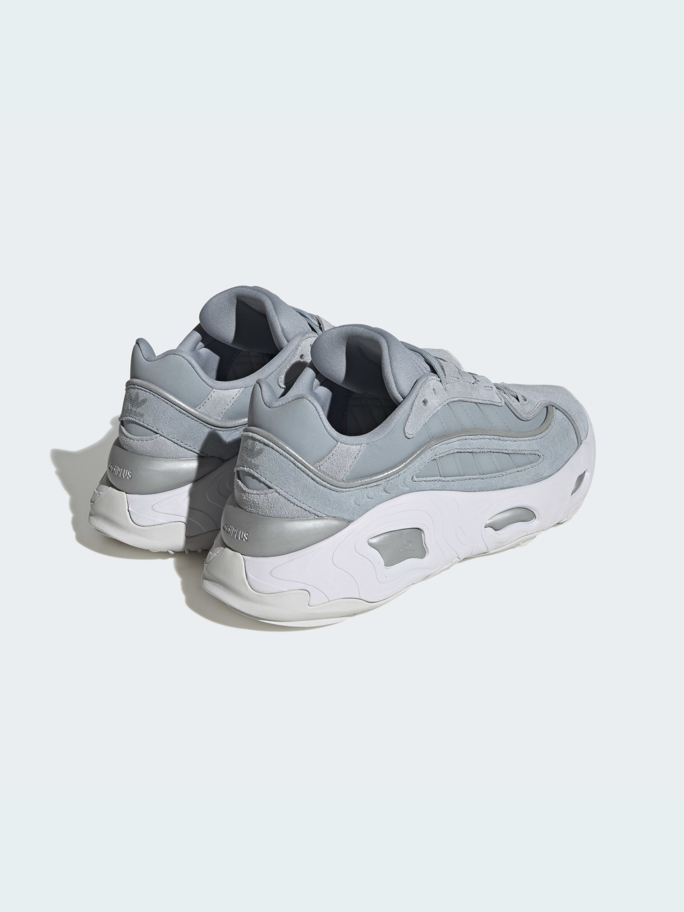 Кроссовки Adidas Ozweego модель HQ1970 Фото