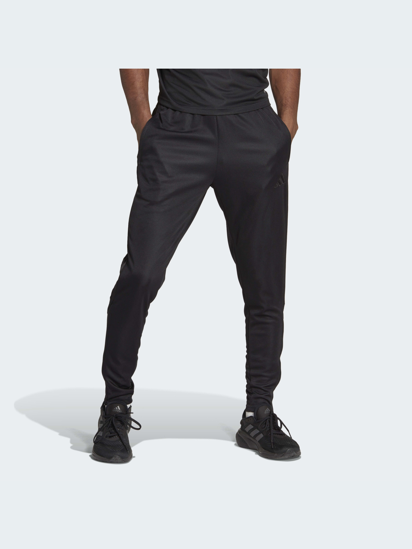 Спортивні штани Adidas Tiro модель HS3530 Спортивні штани Adidas Tiro модель HS3530 Фото