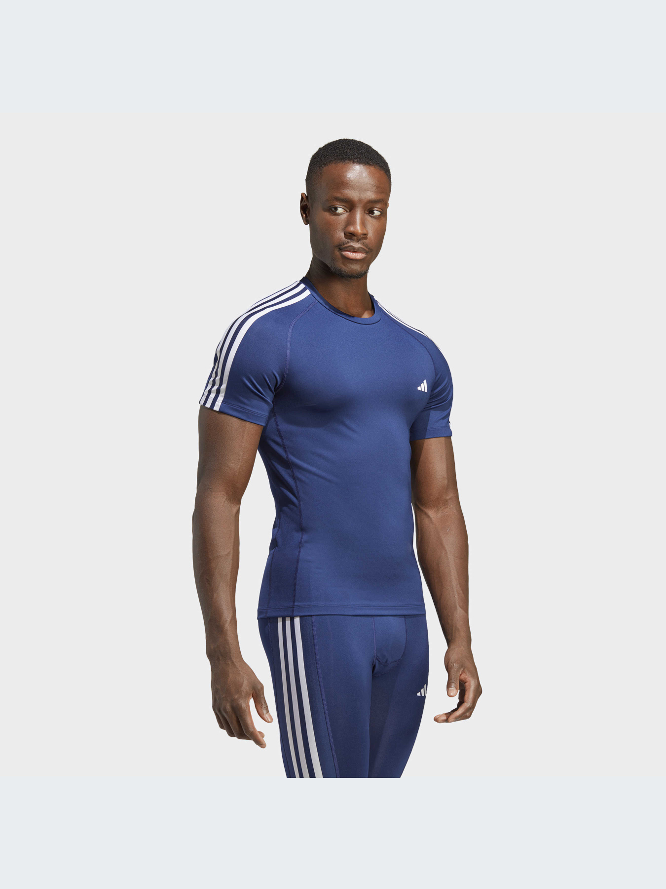 Спортивна футболка Adidas 3 Stripes модель IC2166 Фото