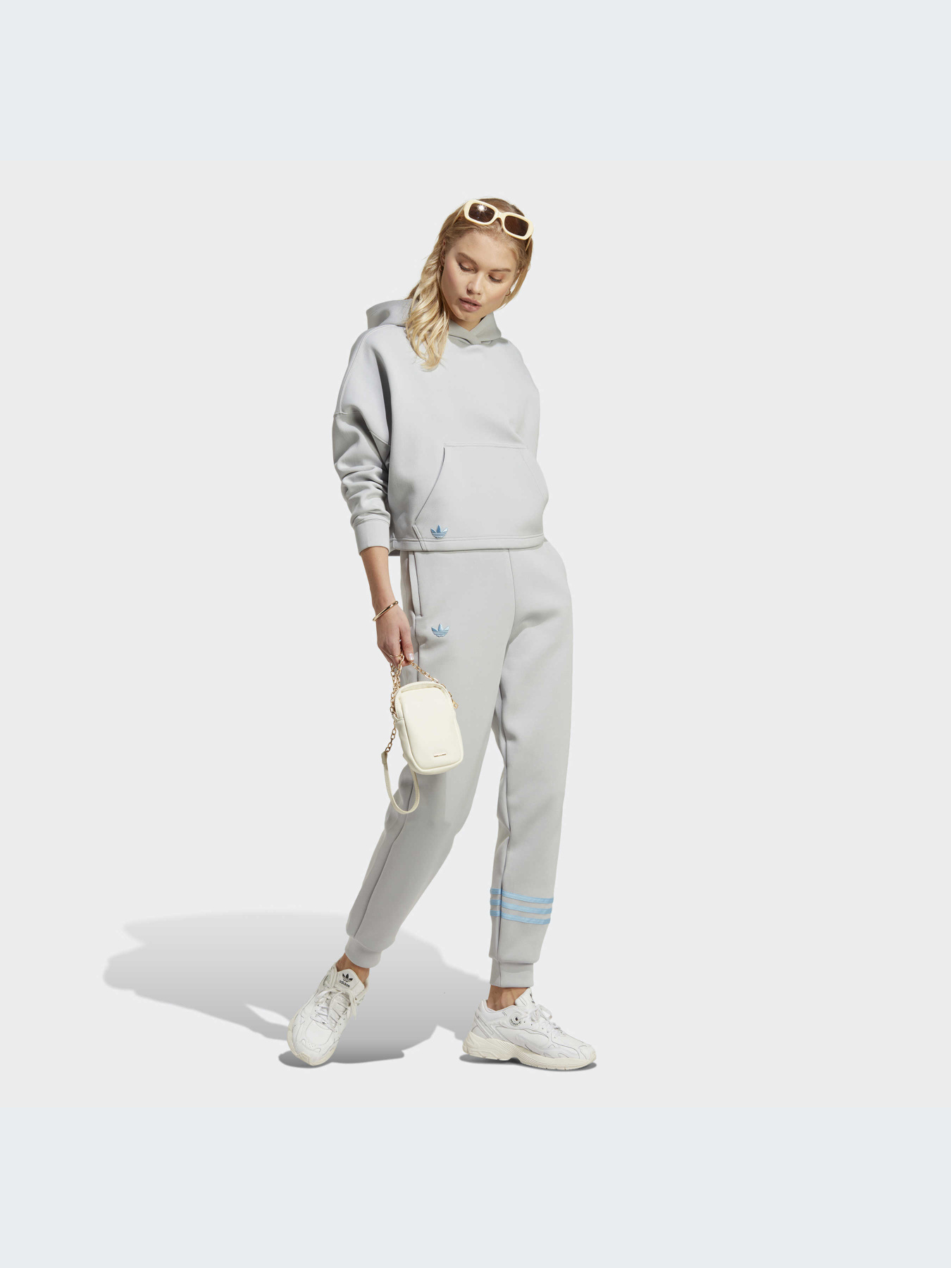 Худі Adidas Adicolor модель IB5923 Фото