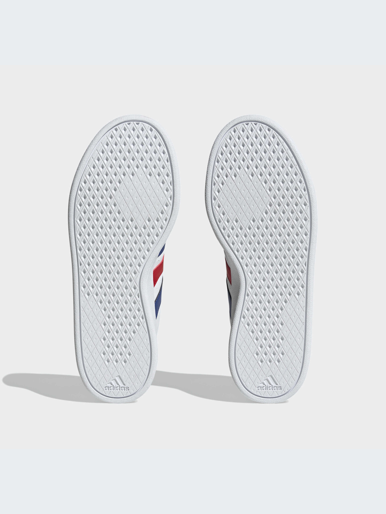 Кроссовки повседневные Adidas модель HP9424 Фото