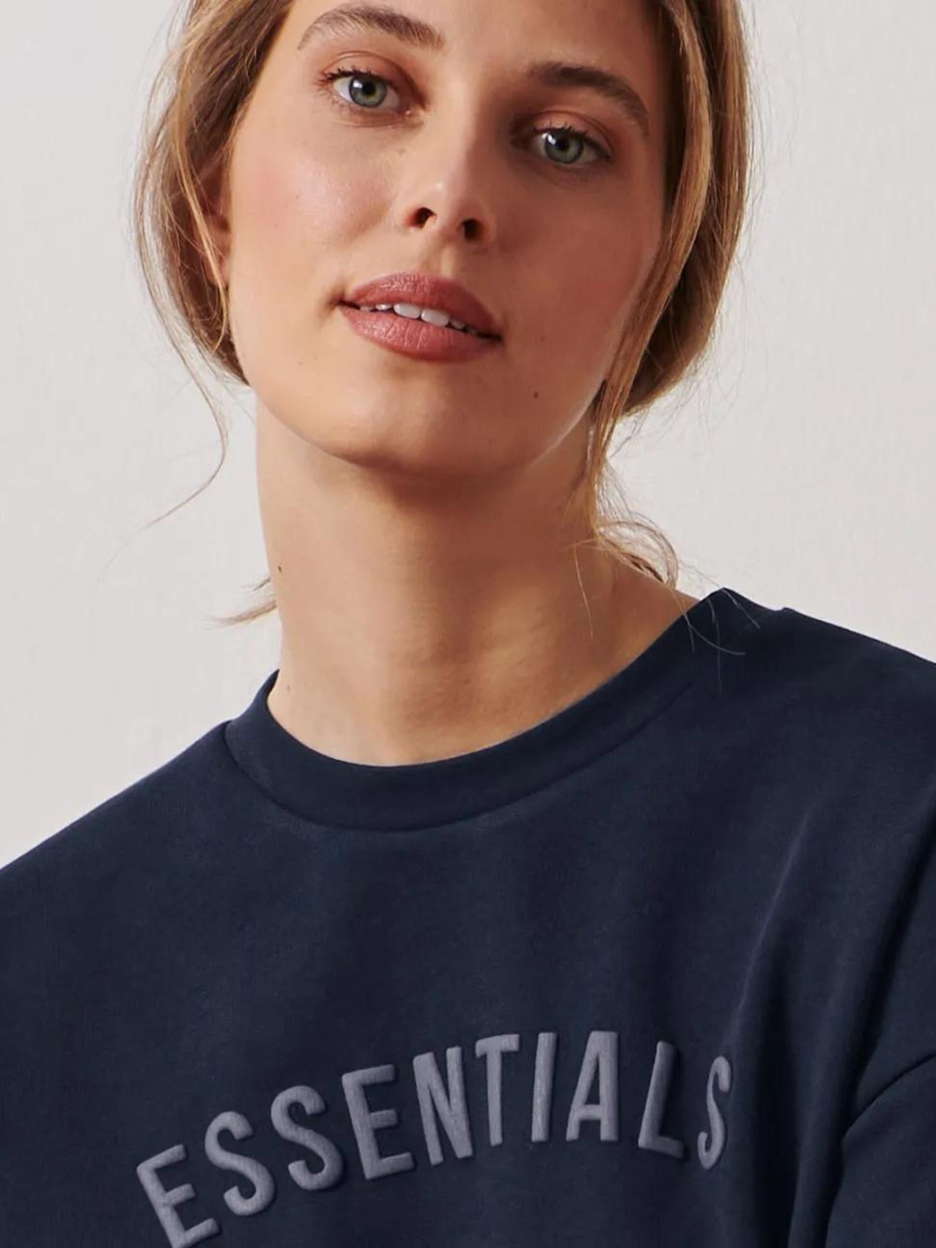 Свитшот Tchibo модель T1691179139 Фото