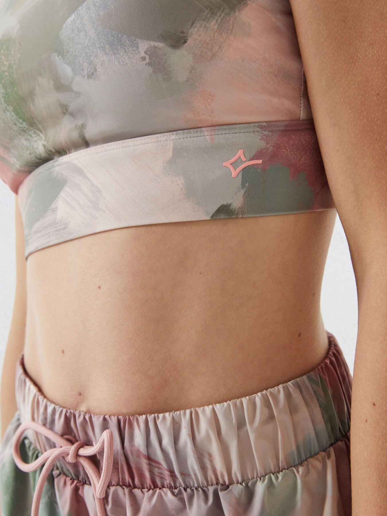 Топ спортивный Dash and Stars модель 9485781 Фото