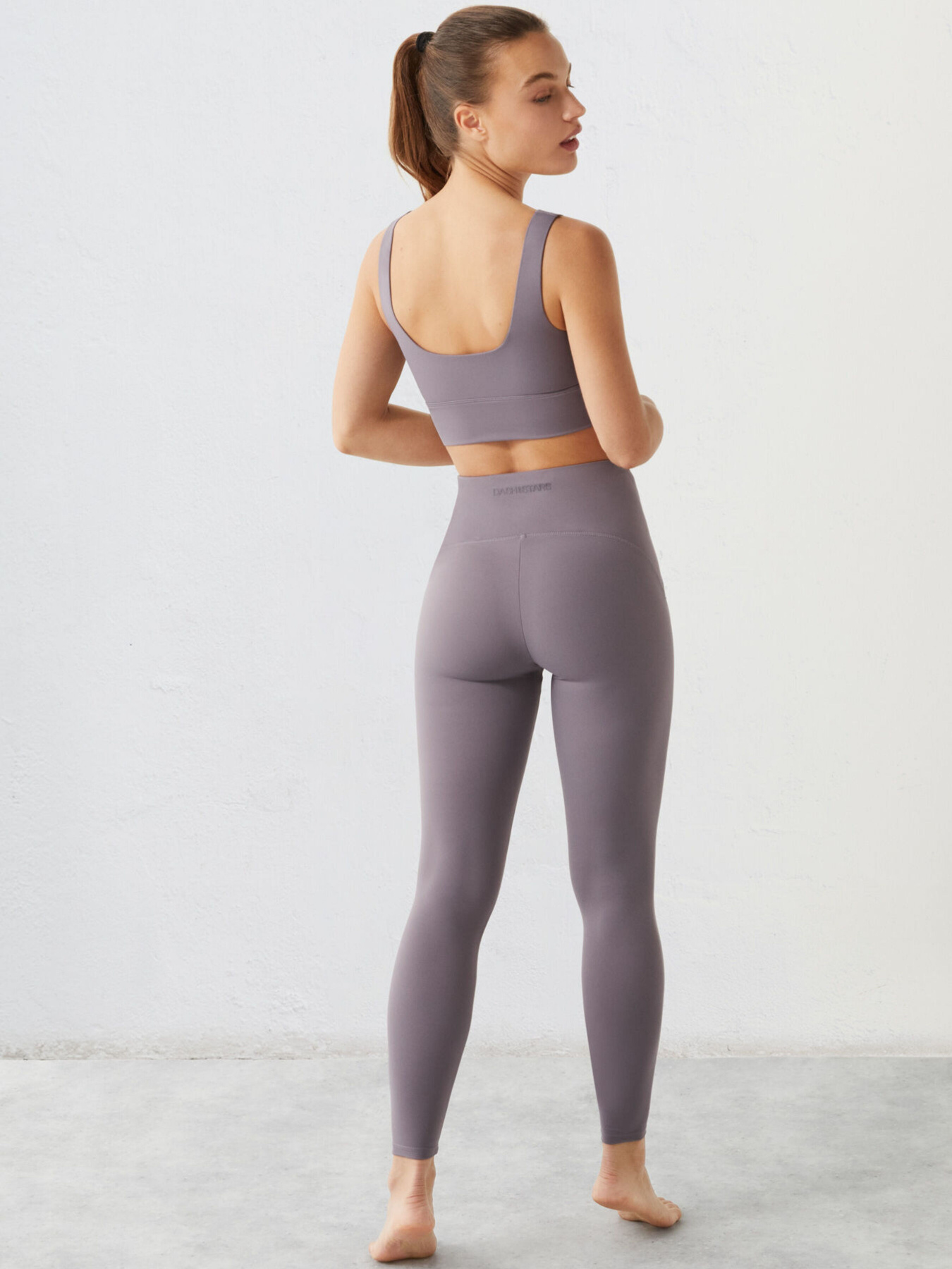 Спортивный топ Dash and Stars модель 9485785 Спортивный топ Dash and Stars модель 9485785 Фото