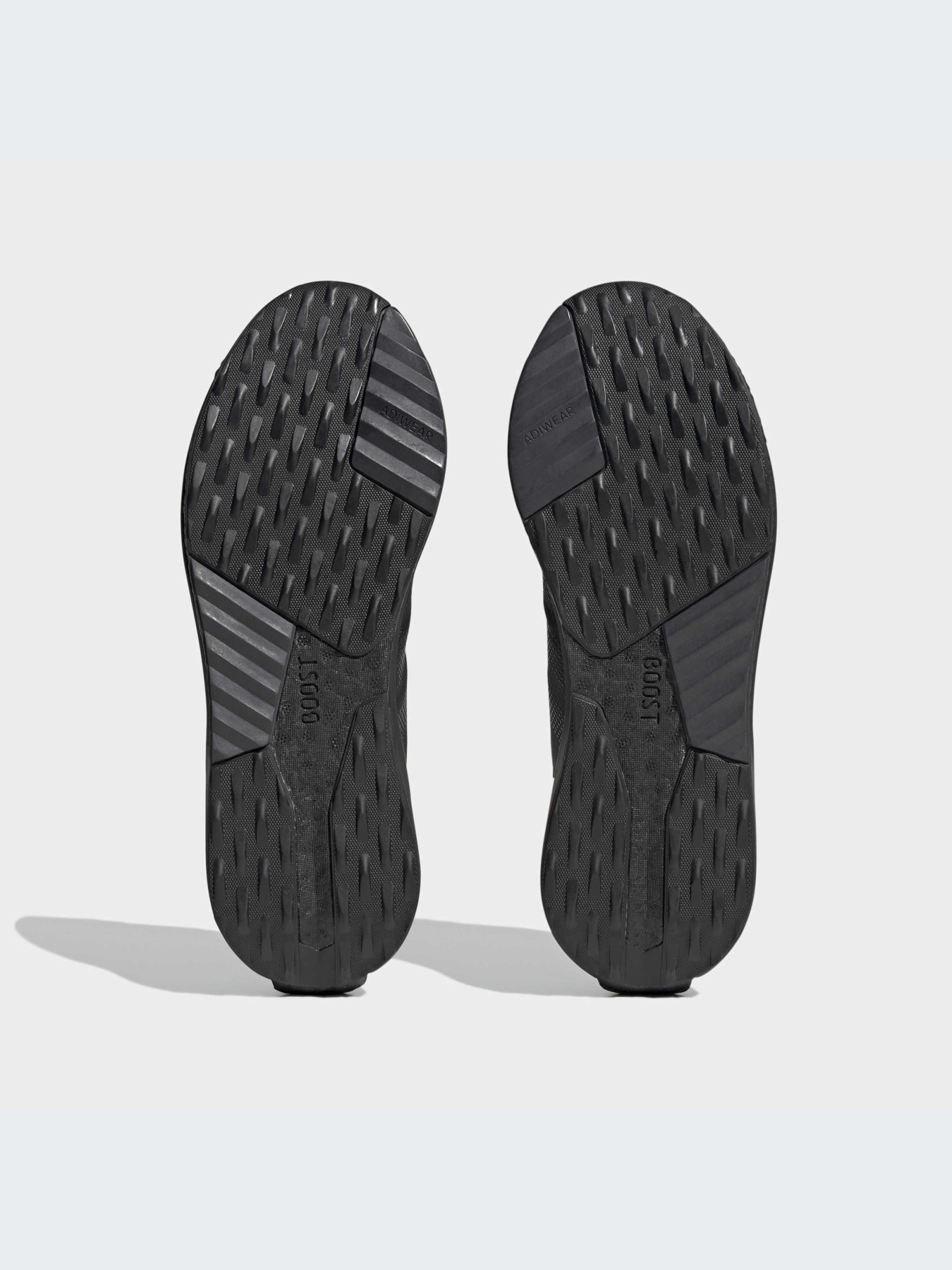 Кросівки Adidas AVRYN модель HP5982 Фото