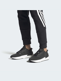 Кросівки Adidas AVRYN модель HP5968 Фото