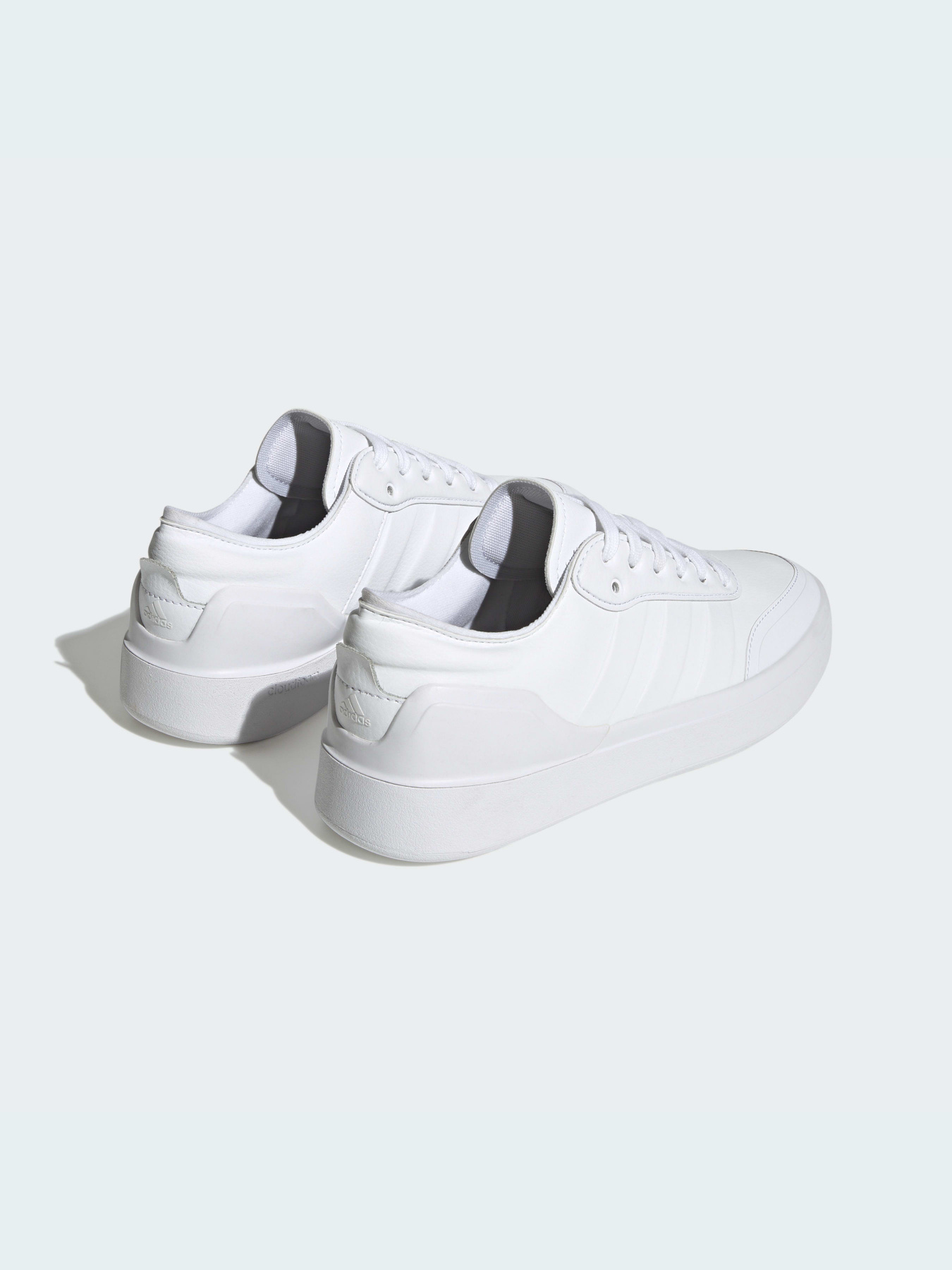 Кроссовки повседневные Adidas модель HP2609 Фото