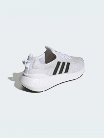 Кроссовки Adidas Swift модель GY3047 Фото