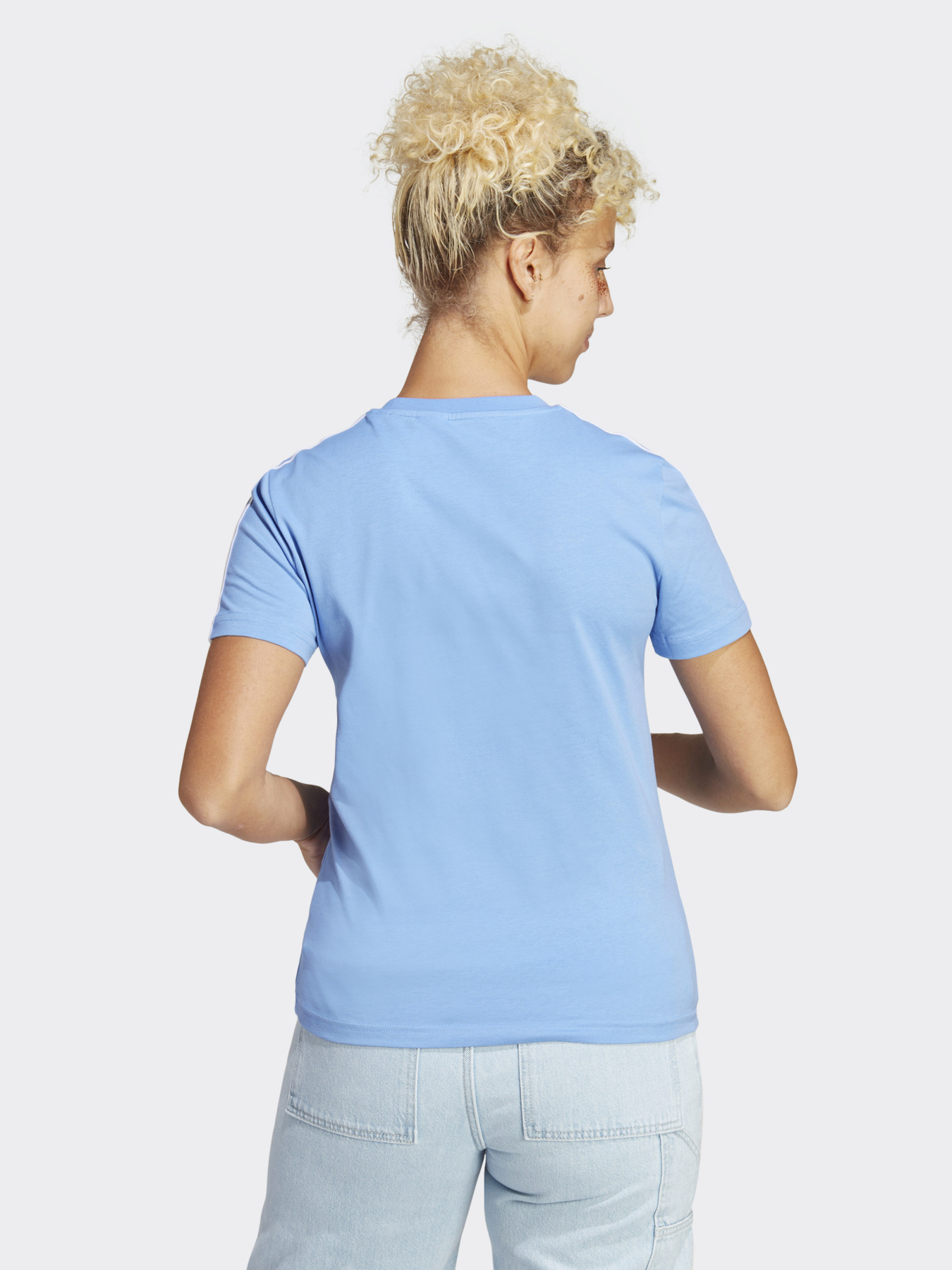 Футболки и поло Adidas модель IC0632 Футболки и поло Adidas модель IC0632 Фото