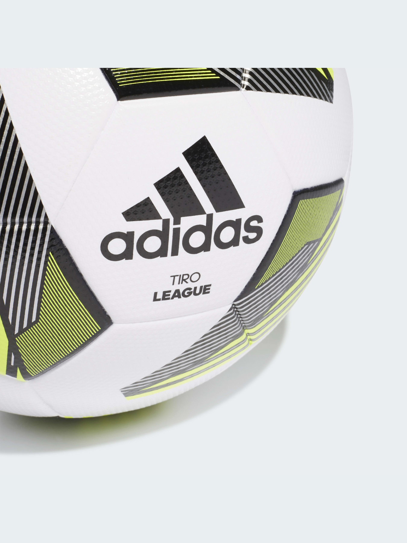 Мячи Adidas Tiro модель FS0369 Фото