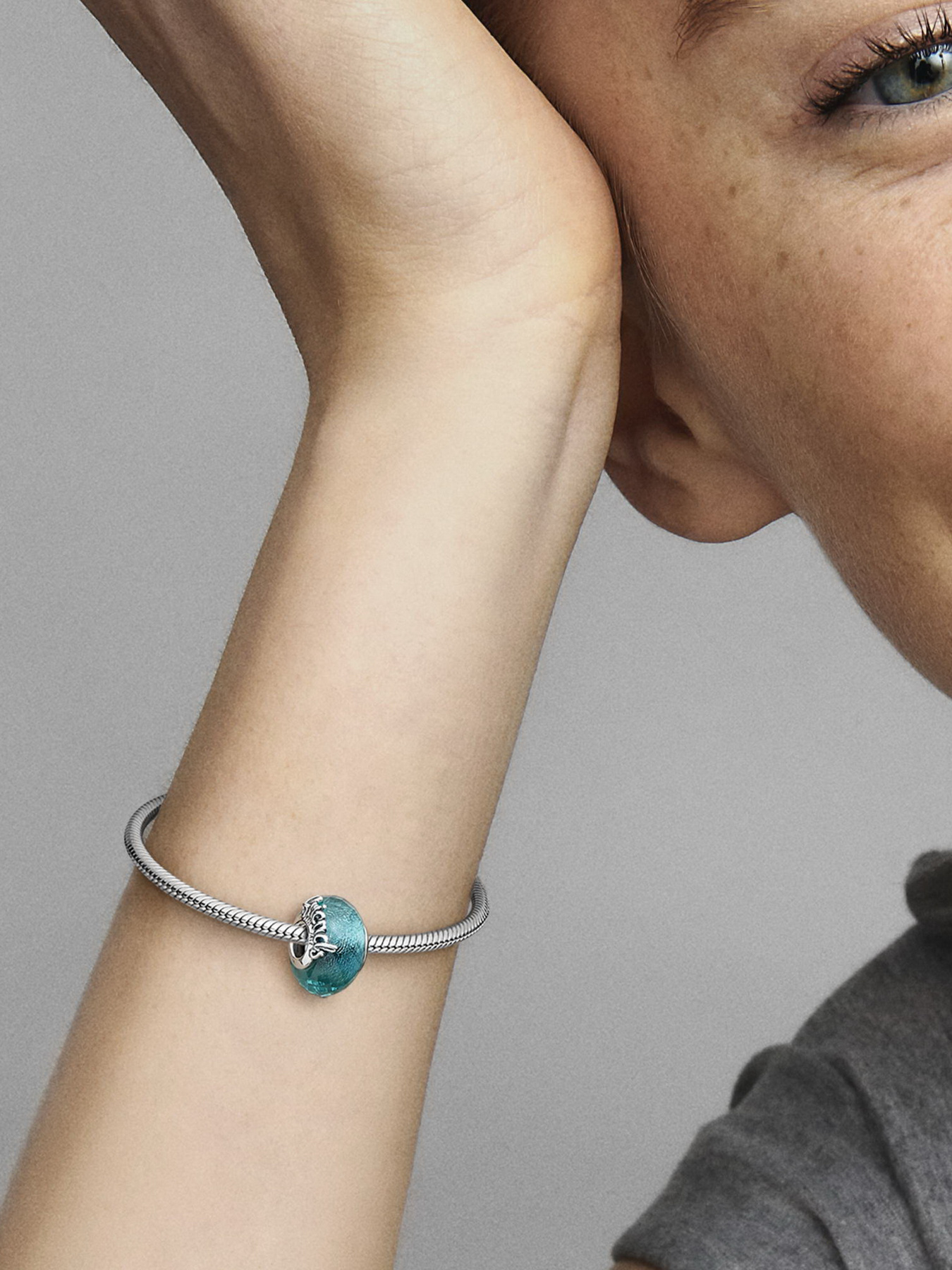 Класичні PANDORA Moments модель 792762C01 Фото