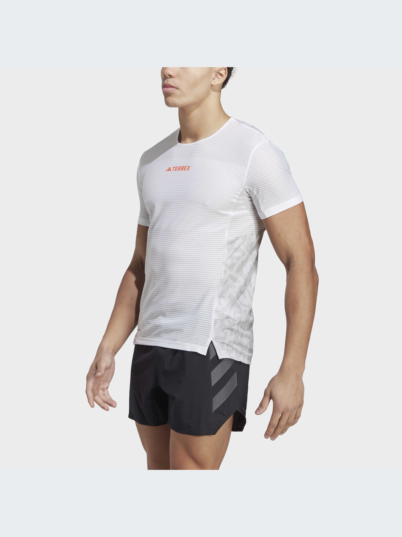 Спортивная футболка Adidas Terrex модель HL1717 Спортивная футболка Adidas Terrex модель HL1717 Фото