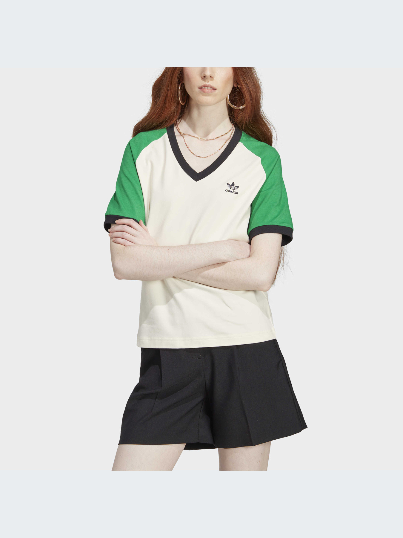 Футболка Adidas Adicolor модель IK7885 Футболка Adidas Adicolor модель IK7885 Фото