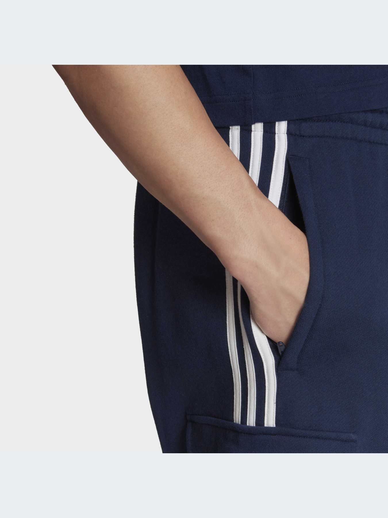 Повседневные шорты Adidas Adicolor модель IA6333 Фото