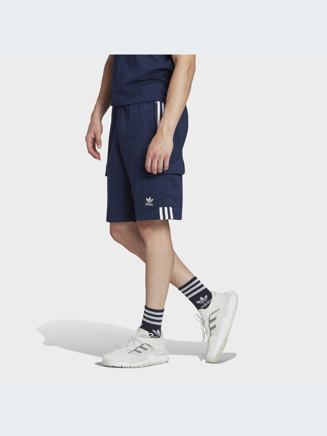 Повседневные шорты Adidas Adicolor модель IA6333 Фото