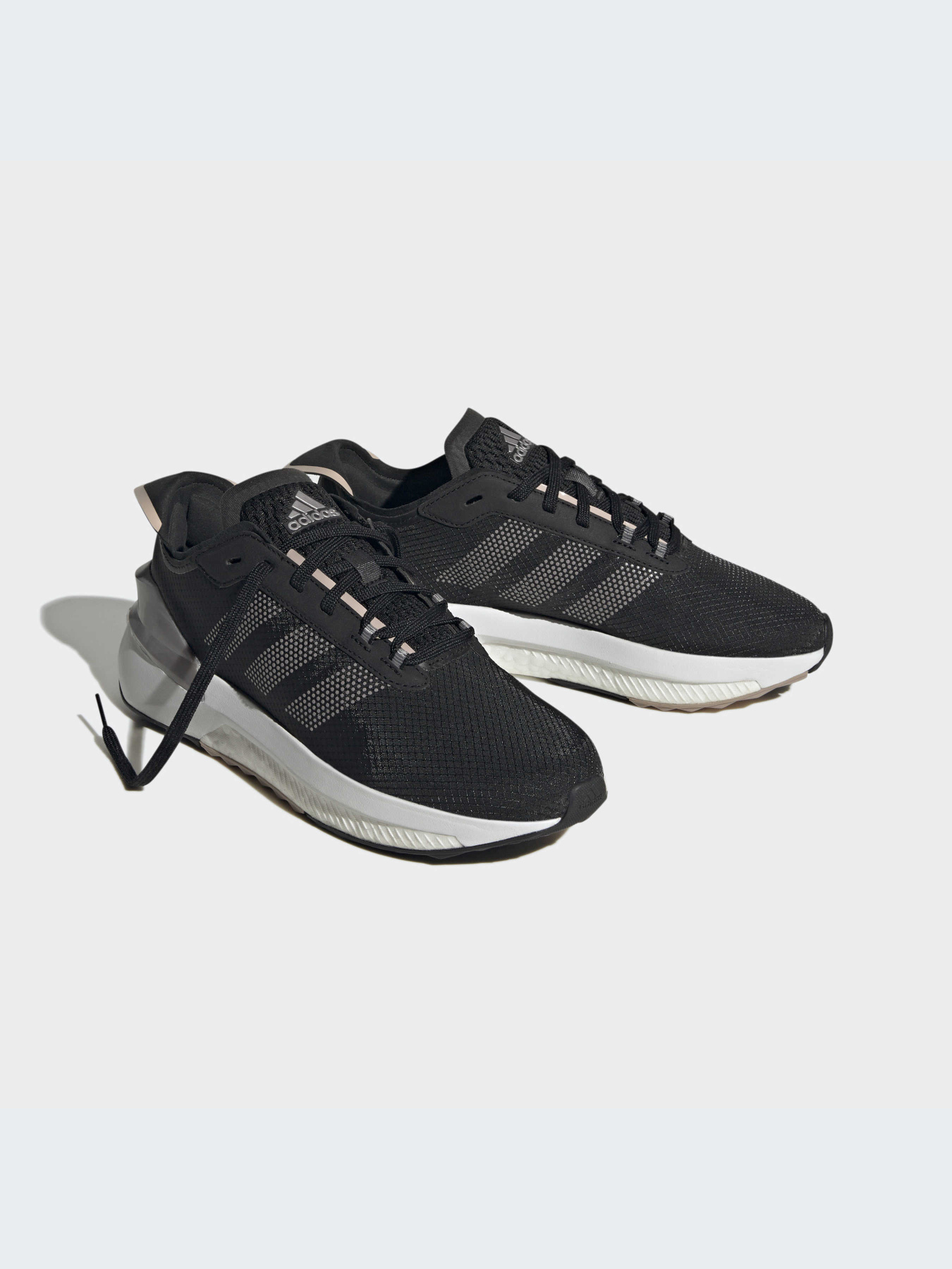 Кросівки Adidas AVRYN модель IF0228 Фото