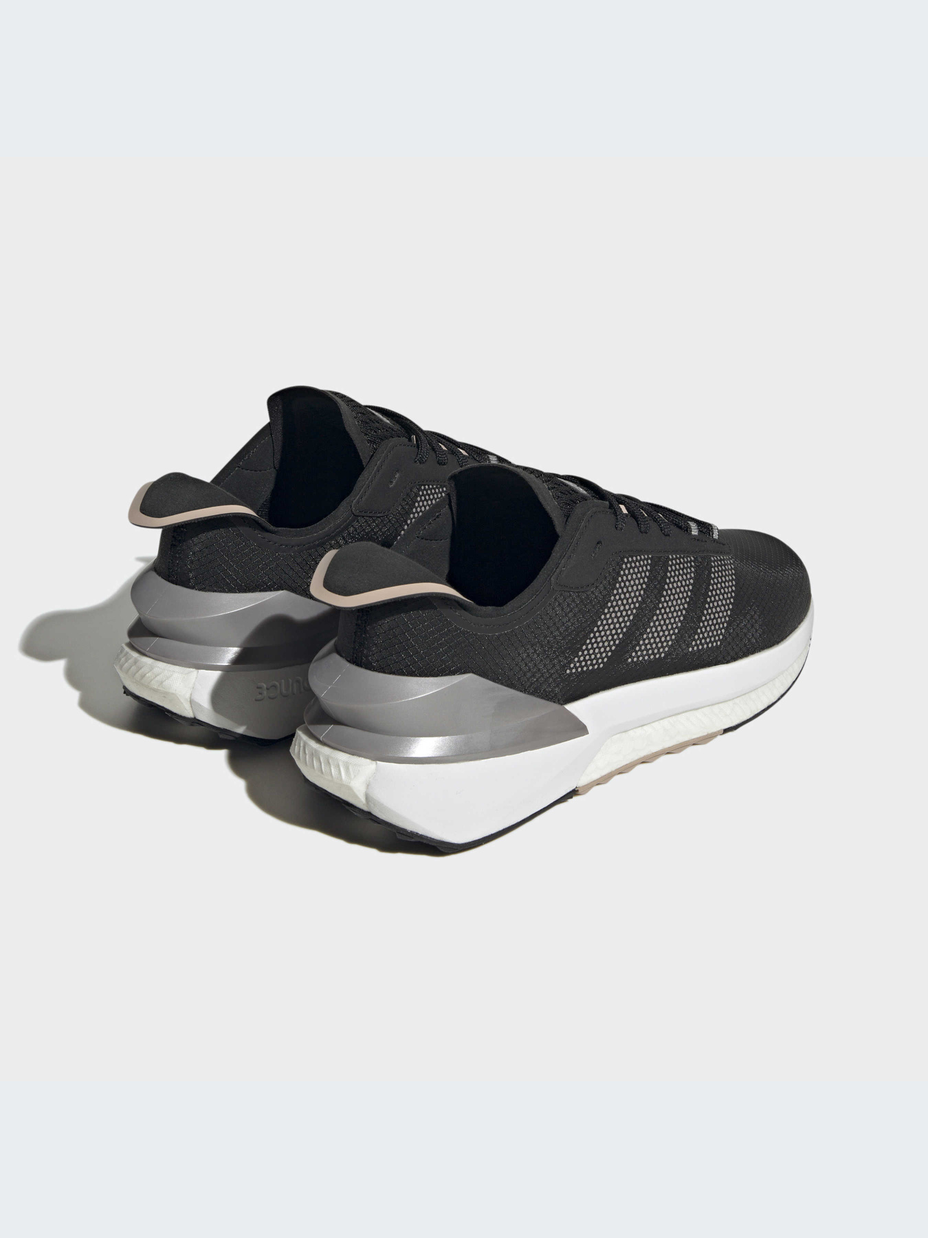 Кроссовки повседневные Adidas AVRYN модель IF0228 Кроссовки повседневные Adidas AVRYN модель IF0228 Фото