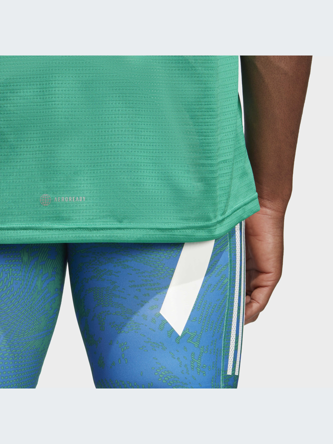 Спортивная футболка Adidas модель IC7629 Фото