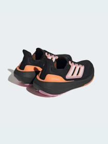 Кросівки для бігу Adidas Ultraboost модель HQ8599 Фото