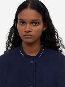 Бомбер H&M модель 68569 Бомбер H&M модель 68569 Фото